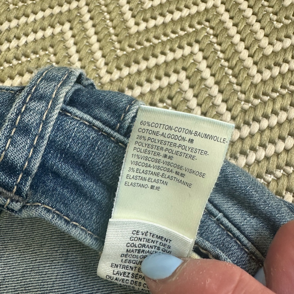 Free People EUC! Sz 27 Cropped Raw Hem/ Frayed ankle Deconstructed Denim Jeans - Picture 5 of 8